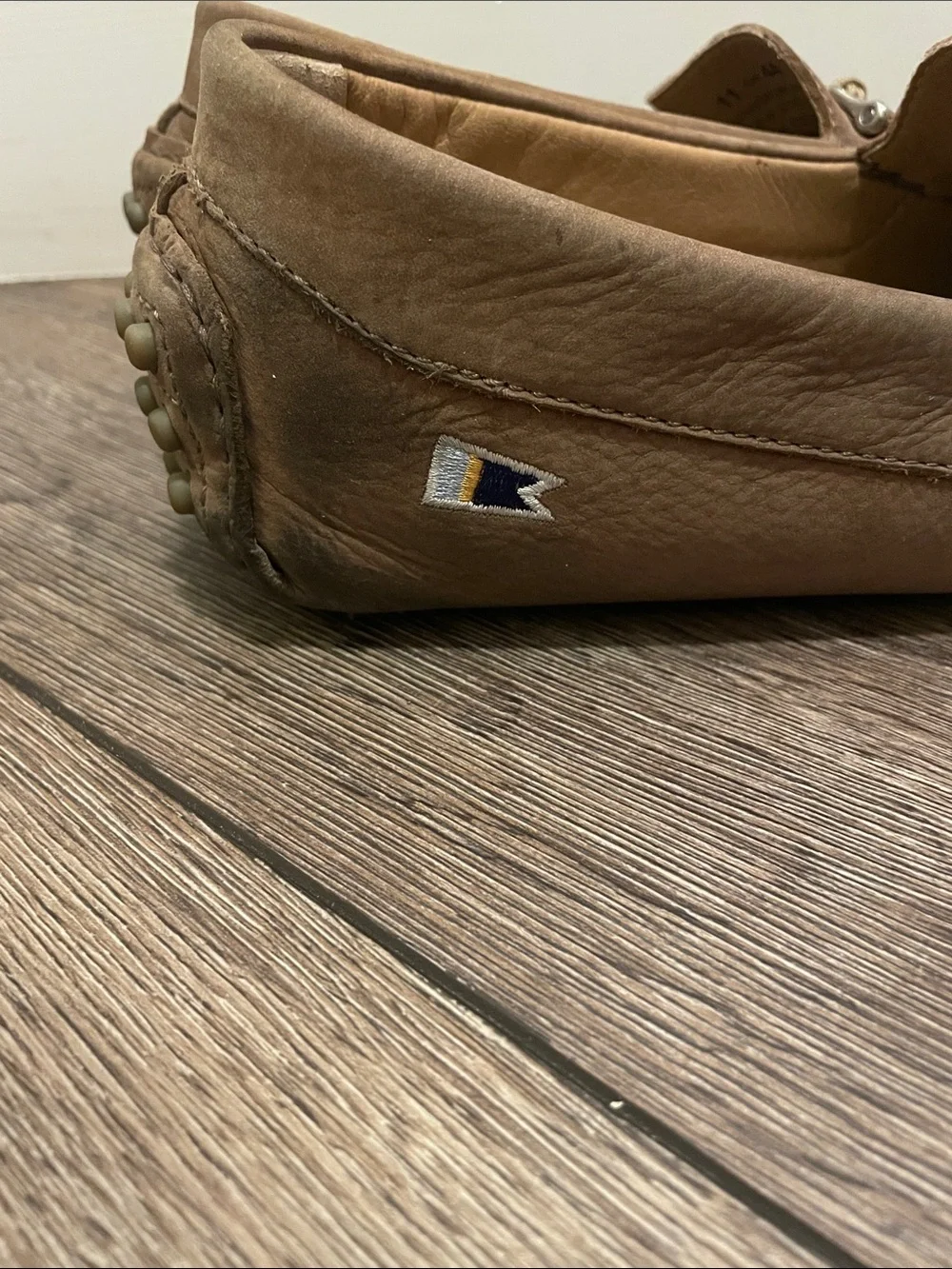 Riomar Men's Tan Suede Bit-Detail Driving Loafers